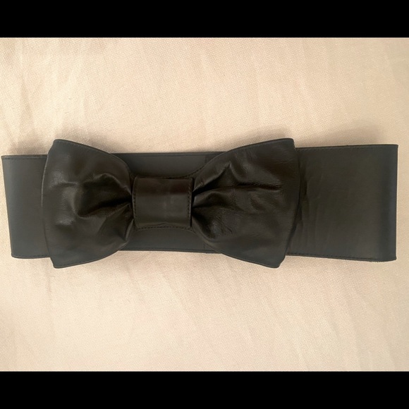 Leather Bow Waist Belt - Beautiful (updated) - Picture 1 of 6